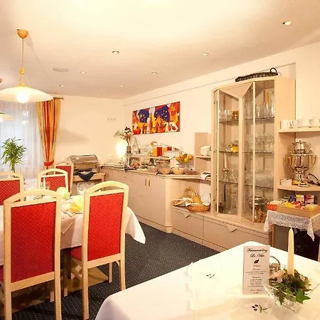 Ferienresidenz La 4* レンゲンフェルト